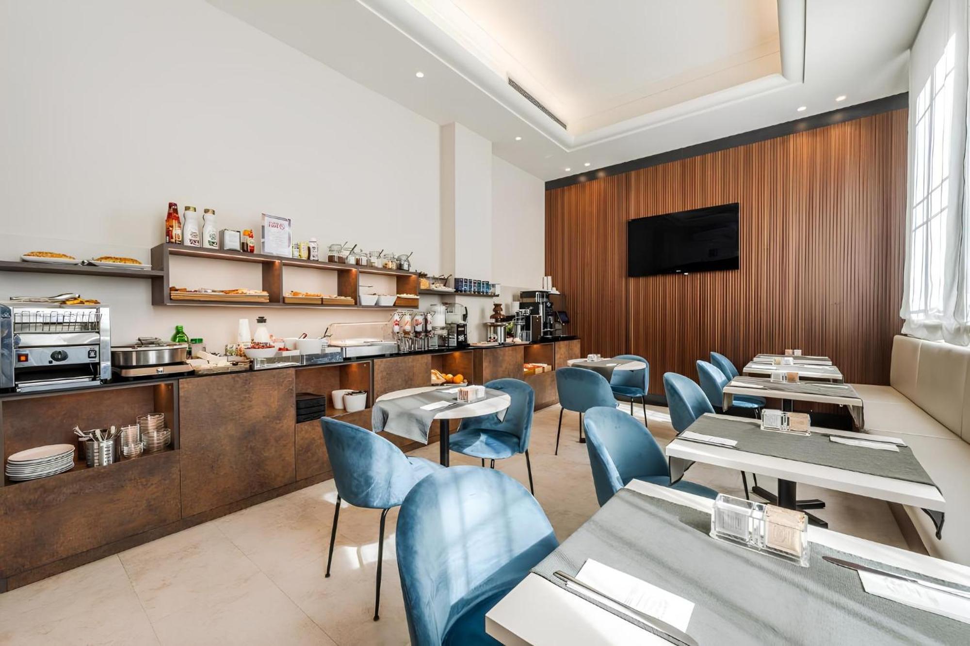 בולוניה Astoria Deluxe Rooms מראה חיצוני תמונה
