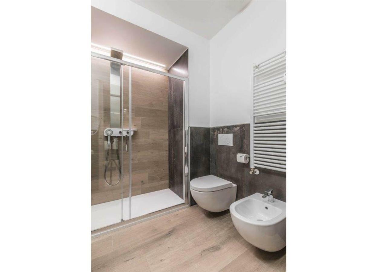 בולוניה Astoria Deluxe Rooms מראה חיצוני תמונה